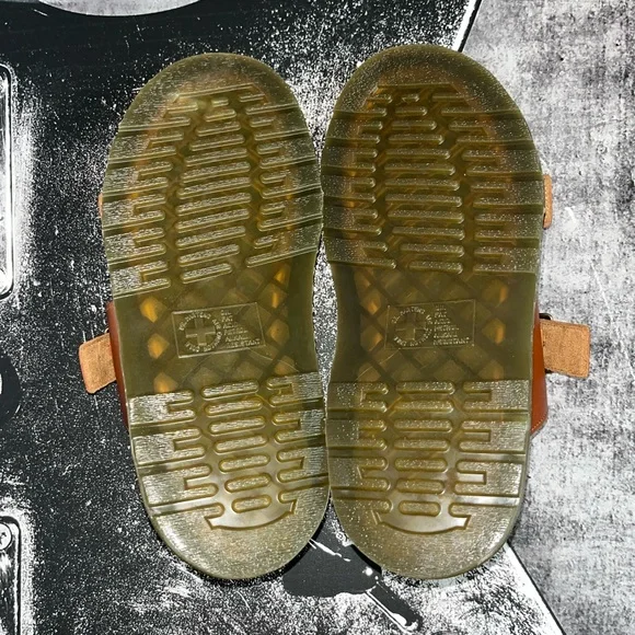 NEW Dr. Martens Sandal